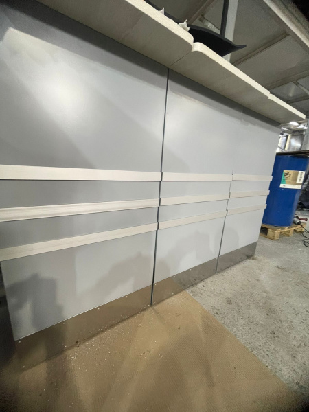 Кассовый бокс Тумба для ПВЗ высокая с креплением для монитора от производителя