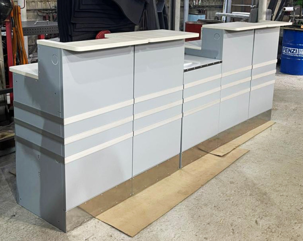 Кассовый бокс Тумба для ПВЗ высокая с креплением для монитора от производителя